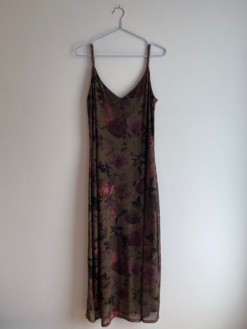 Romantic slinky rose print maxi dress in earth tones - XL